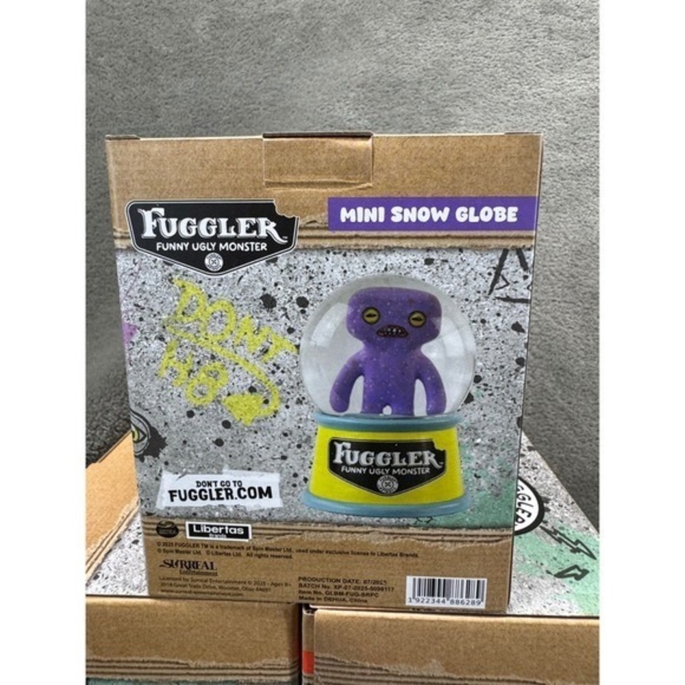 Fuggler‎ Funny Ugly Monster Mini Snow Globe Collectible Toy Spin Master New